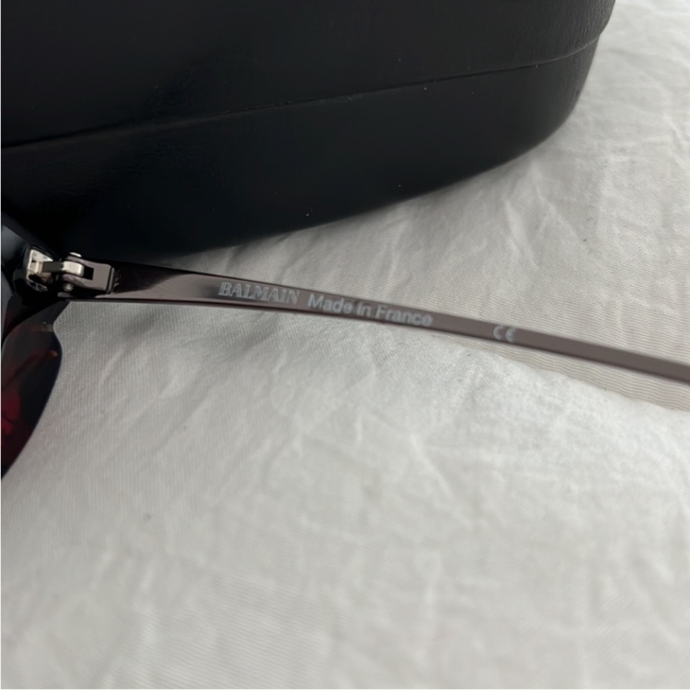Official Balmain sunglasses - Picture 8 of 12